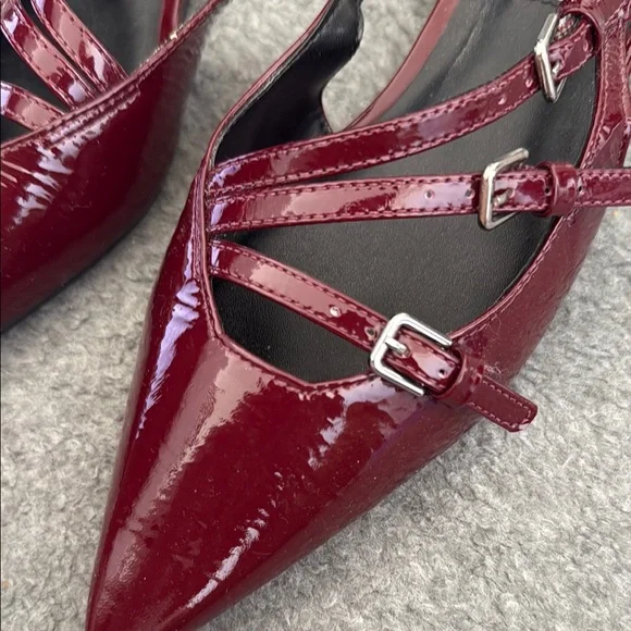 Steve Madden Women's Dark Red Patent Flats - Picture 2 of 4